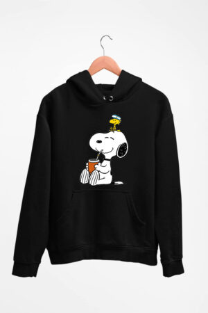 Buzo negro Snoopy mateando